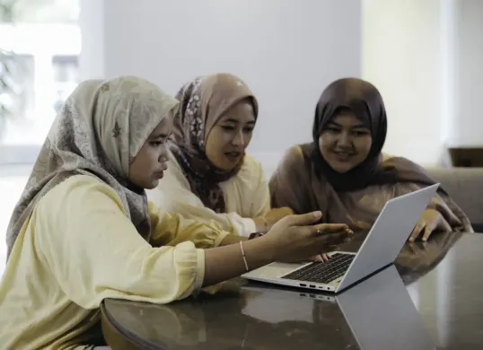 ILUSTRASI - Peserta mengikuti tes IELTS sebagai salah satu persyaratan pengajuan Working Holiday Visa (WHV) Australia.