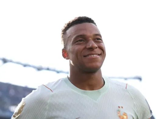 Kylian Mbappe mencetak dua gol saat Prancis menghadapi Inggris dalam perebutan tempat ketiga Piala Dunia 2026 dan kini memimpin daftar top skor dengan 10 gol. (Sumber: FIFA)
