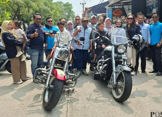 Kelompok motor besar, BAKA meramaikan peringatan Hari Anak Nasional di Biker Jawa, GDC Cilodong, Kota Depok, Minggu, 19 Juli 2026. (Sumber: Poskota/Angga Pahlevi)