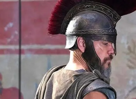Matt Damon sebagai Odysseus dalam film The Odyssey karya Christopher Nolan yang mengadaptasi kisah epik perjalanan pulang Raja Ithaca. (Sumber: IMDB)