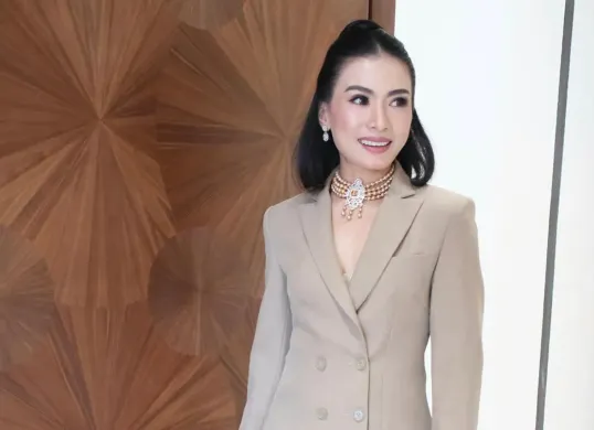 Master of Ceremony (MC) Masayu Maya, mendadak menjadi sorotan usai videonya bersama presenter Desta Mahendra viral. (Sumber: Instagram/@masayumaya)