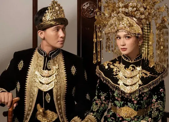 Mantan artis cilik Dea Annisa atau yang lebih dikenal dengan nama Dea Imut akan menikah dengan sang kekasih, Mazaki Ahmad. (Sumber: Instagram/@deaannisa)