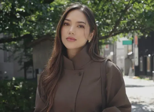 Nabila Gardena, beauty influencer yang viral usai dikaitkan dengan kasus Alwin Albar. (Sumber: Instagram/@nabilagardena)