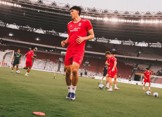 Potret Mitchell Baker striker timnas Indonesia di akun Instagramnya. (Sumber: Instagram/@_mitchell.baker)