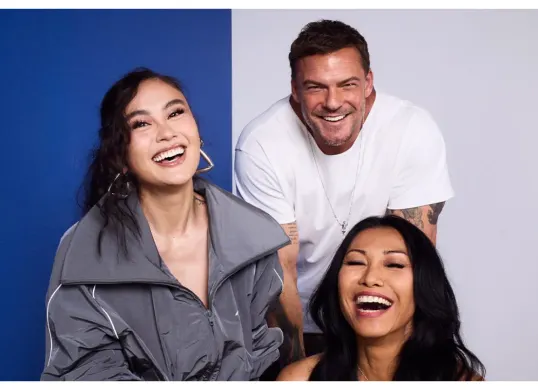 Jadwal tayang, jumlah episode, serta penampilan Agnez Mo dan Anggun dalam serial aksi terbaru yang dibintangi Alan Ritchson. (Sumber: X/@primevideoid)