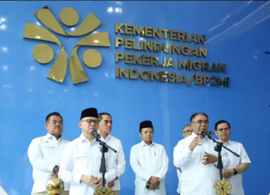 Potret Ketua BAZNAS RI Sodik Mudjahid (kanan) dan Menteri Pelindungan Pekerja Migran Indonesia, Mukhtarudin (kiri). (Sumber: Istimewa)