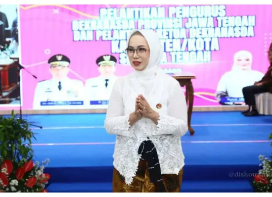 Istri Bupati Pemalang, Noor Faizah Maenofie (NFM) atau yang akrab disapa Nofie, diduga ikut diamankan dalam operasi tangkap tangan (OTT) yang dilakukan KPK. (Sumber: X/@PemkabPemalang)