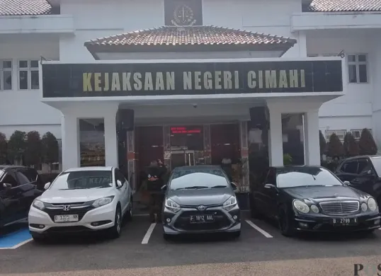 Suasana kantor Kejari Kota Cimahi, di Jalan Sangkuriang, Kota Cimahi. (Sumber: Poskota/Gatot Poedji Utomo)