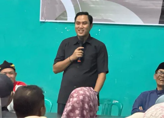 Anggota DPRD Provinsi Jabar, Abdul Karim saat kegiatan Pengawasan Penyelenggaraan Pemerintahan di Desa Sukamaju, Kecamatan Cianjur, Kabupaten Canjur. (Sumber: Dok. Istimewa)