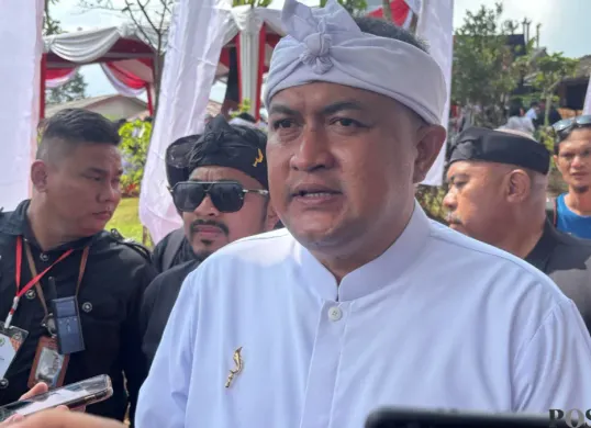 Bupati Bogor Rudy Susmanto saat memberikan keterangan pers usai rapat paripurna perayaan Hari Jadi Bogor (HJB) ke-544 di Desa Malasari, Kecamatan Nanggung, Kabupaten Bogor, Rabu 3 Juni 2026. (Sumber: Poskota/Giffar Rivana)