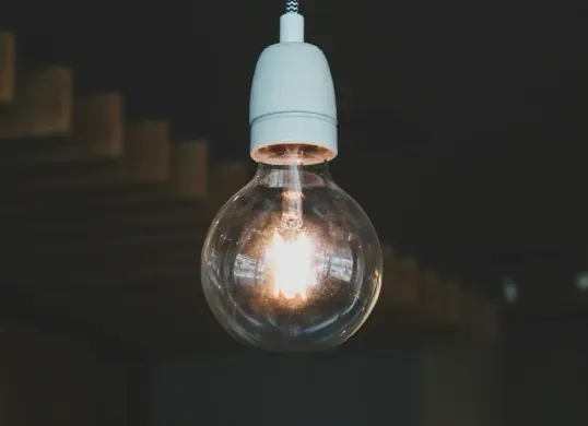 Ilustrasi lampu. (Sumber: Pexels/Czapp Arpad)