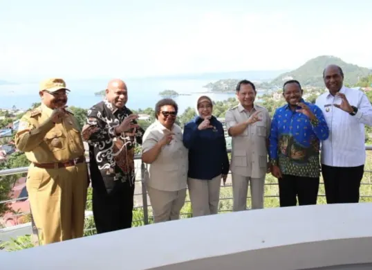 Pertemuan Kemendagri dengan seluruh gubernur/wakil gubernur se-Tanah Papua di Gedung Negara Papua, Kota Jayapura, Senin, 22 Juni 2026. (Sumber: Dok. Kemendagri)