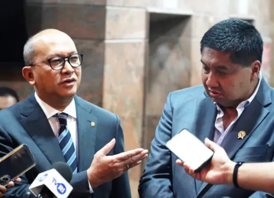 Kepala BPI Danantara Rosan Roeslani (kiri) dan Menteri PKP Maruarar Sirait (kanan). (Sumber: Istimewa)