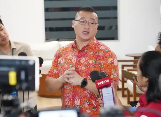 Anggota Komisi C DPRD Jakarta, Hardiyanto Kenneth menanggapi kematian siswi SMA yang tersangkut kabel menjuntai. (Sumber: Dok. Istimewa)