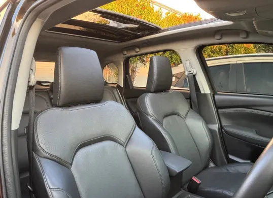 PT Suzuki Indomobil Sales (SIS) melengkapi Suzuki Grand Vitara terbaru dengan fitur ventilated seat pada kursi baris depan. (Sumber: Suzuki)