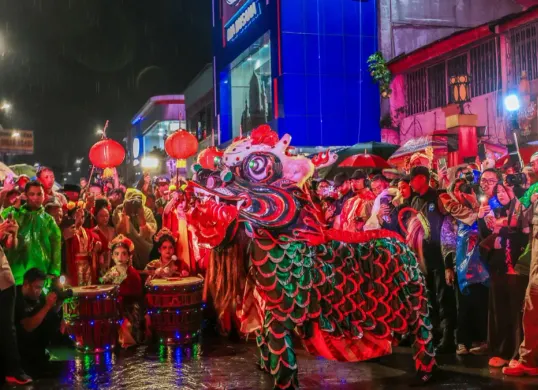 Pelaksanaan CGM menampilkan parade barongsai di Jalan Surya Kencana. (Sumber: Pemkot Bogor)