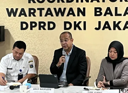 Direktur Utama PT PAM Jaya Arief Nasruddin di Pressroom Balai Kota DKI Jakarta, Rabu, 11 Maret 2026. (Sumber: Poskota/M. Tegar Jihad)