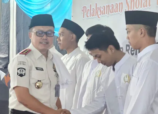 Potret warga binaan Rutan Kelas 1 Salemba, Jakarta Pusat yang menerima remisi dan langsung bebas. (Sumber: Istimewa)