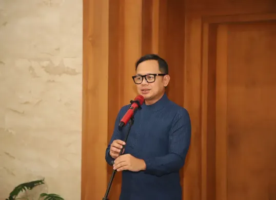 Wamendagri Bima Arya Sugiarto dalam kegiatan di Pendopo Bupati Pacitan, Jawa Timur, Jumat, 1 Mei 2026. (Sumber: Dok. Kemendagri)