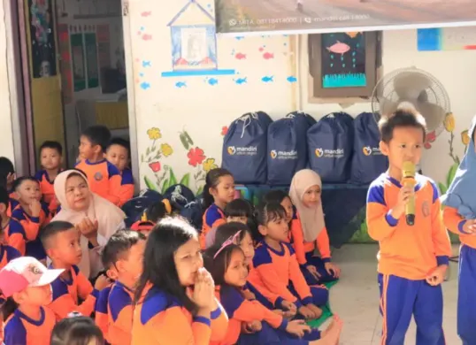 Aktivitas program Bank Mandiri peduli sekolah. (Sumber: Istimewa)