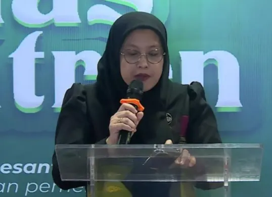 Asisten Deputi Kemitraan dan Rantai Pasok Usaha Menengah Kementerian UMKM, Metty Kusmayanti dalam kegiatan Rakernas dan Expo Inkopontren 2026 di SME Tower, Jakarta Selatan, Rabu, 20 Mei 2026. (Sumber: Dok. Inkopontren)