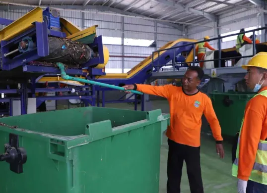 TPST Kertamukti, Kampung Pisang Batu, Desa Kertamukti, Kecamatan Cibitung, Kabupaten Bekasi, menargetkan pengelolaan 50 ton sampah per hari. (Sumber: Dok. Pemkab Bekasi)
