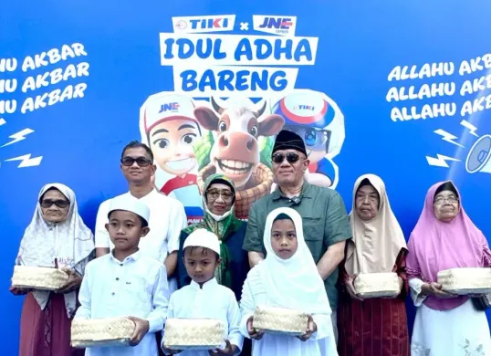 JNE dan TIKI menggelar kurban di Yayasan Taman Yatim Piatu dan Tuna Netra (Yatuna) Soeprapto Soeparno, Jakarta Timur, Kamis, 27 Mei 2026. (Sumber: Dok. Istimewa)