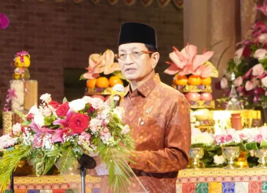Menag Nasaruddin Umar dalam rangka Hari Tri Suci Waisak di Jakarta, Minggu, 31 Minggu 2026. (Sumber: Dok. Kemenag)