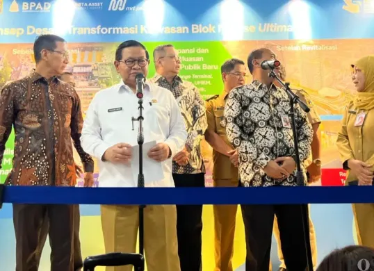 Gubernur Jakarta, Pramono Anung memberikan sambutan di acara Peluncuran konsep desain Transformasi Blok M Fase Ultimate, Jakarta Selatan, Selasa, 6 Oktober 2026. (Sumber: Poskota/Syifa Putri)