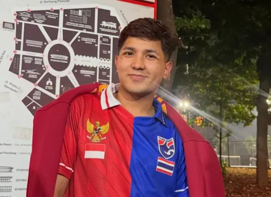 Pose Jirayut di Instagram pribadinya menjadi perhatian netizen usai cocoklogi pertanda Timnas Indonesia akan jadi juara lawan Thailand. (Sumber: Dok. Instagram/@jirayutdaa4official)