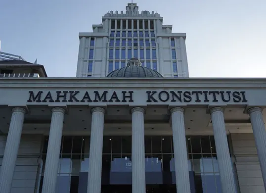 Mahkamah Konstitusi akan memutuskan gugatan diskualifikasi Gibran Rakabuming Raka pada Selasa malam, 6 Oktober 2026. (Sumber: Dok. Wikimedia Commons/Dimas Ardian)