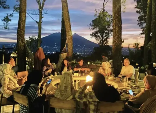 Wisata Bogor menawarkan perpaduan ruang hijau, wisata alam, kuliner, dan rekreasi yang cocok untuk mengisi waktu libur. (Sumber: Instagram)