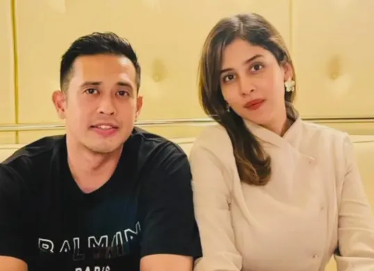 Sosok Danya Assegaf menjadi sorotan publik setelah menikah dengan Aufar Hutapea pada Kamis, 8 Oktober 2026. (Sumber: Instagram/@aufar.hutapea)