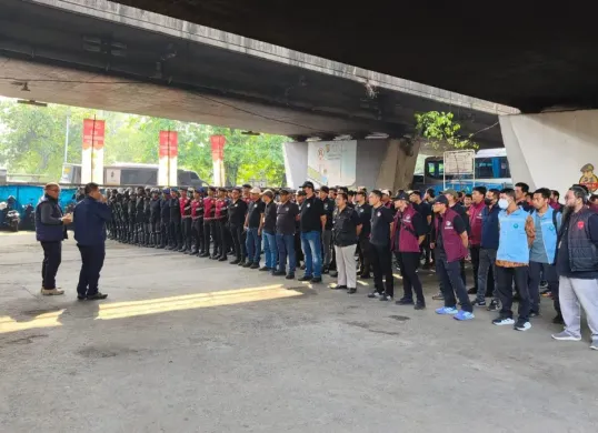 Tim gabungan Bareskrim Polri dan Polda Metro Jaya menggerebek kawasan Kampung Boncos dan Kampung Ambon, Jakarta Barat, Jumat, 9 Oktober 2026, pagi WIB. (Sumber: Dok. Istimewa)