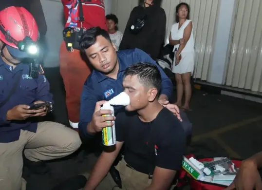 Penanganan petugas pemadam kebakaran di kawasan Kramat, Senen, Jakarta Pusat, Kamis, 8 Oktober 2026, malam WIB. (Sumber: Dok. Istimewa)