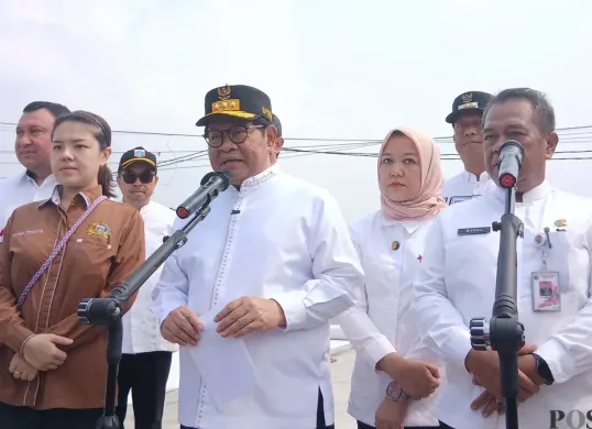 Gubernur Jakarta, Pramono Anung meninjau pembangunan Jalan Kelapa Gading, Jumat, 9 Oktober 2026. (Sumber: Poskota/Syifa Putri)
