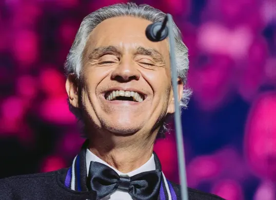 Profil Andrea Bocelli kembali menjadi perhatian setelah MUI mendesak pembatalan konsernya. (Sumber: Instagram/@andreabocellioofficial)