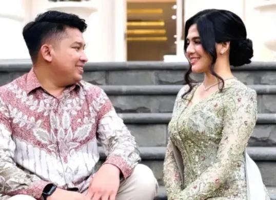 Andi Agum Djollo menjadi sorotan setelah hubungannya dengan DJ Una berakhir dan rencana pernikahan keduanya batal terlaksana. (Sumber: Instagram/@putriuna)