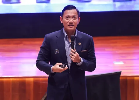 Menko Infra AHY memberikan pengayaan kepada sekitar 384 peserta P3MD yang diselenggarakan oleh URI bersama Danantara Corporate University. (Sumber: Dok. Istimewa)