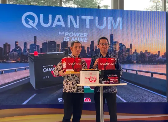 PT Astra Otoparts Tbk resmi memperbarui desain terbaru baterai Quantum dalam ajang Trade Expo Indonesia (TEI) 2026 di ICE BSD pada 14 Oktober 2026. (Sumber: Poskota/Herdyan Anugrah)