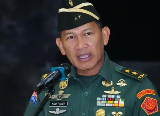 Profil Letjen Kristomei Sianturi yang dilantik jadi Kepala BNPB. (Sumber: Dok. Puspen TNI)