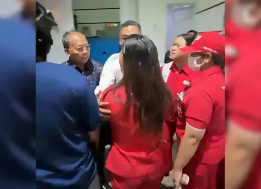 Petugas SPBU protes ke Gubernur Bali karena kelelahan melayani SPBU (Dok. Instagram/@dewaswam)