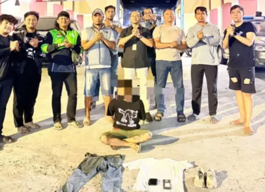 Polisi meringkus pelaku pencurian minimarket di Pancoran Mas, Depok dan menyita barang bukti hasil kejahatannya. (Sumber: Polres Metro Depok)