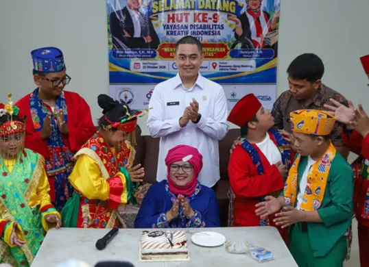Wakil Ketua DPRD DKI Jakarta, Wibi Andrino, saat menghadiri peringatan HUT ke-9 Yayasan Disabilitas Kreatif Indonesia (YDKI) di Rusunawa Ujung Menteng, Jakarta Timur. (Sumber: Istimewa)