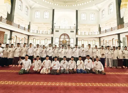 Ponpes Attaqwa Putra Bekasi memperingati Hari Santri Nasional 2026 di Masjid Jami’ Attaqwa, Kamis, 22 Oktober 2026. (Sumber: Dok. Istimewa)