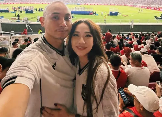 BCL dikabarkan hamil anak Tiko Arya Wardhana setelah foto terbarunya menjadi sorotan. (Sumber: Instagram/@itsmebcl)