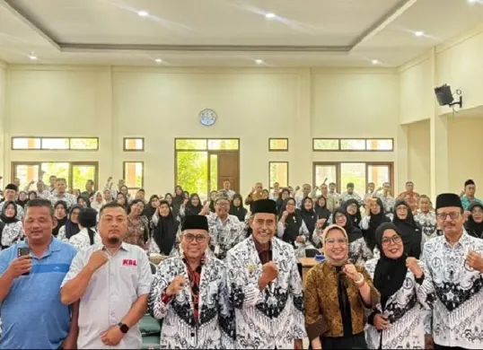 bank bjb menggelar Workshop Kewirausahaan melalui program bjb Pra-Purnapreneurship bagi ASN anggota PGRI Kabupaten Sidoarjo, Kamis, 15 Oktober 2026. (Sumber: Dok. bank bjb)