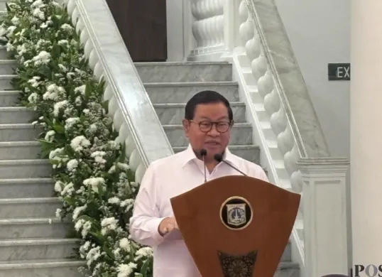 Potret Gubernur DKI Jakarta, Pramono Anung di Balai Kota DKI. (Sumber: Poskota/Syifa)