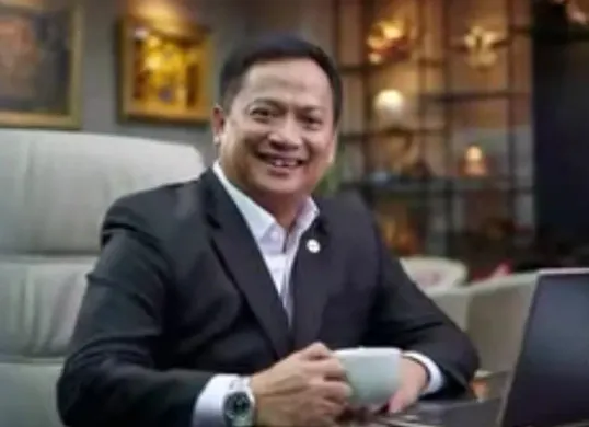 Profil dan rekam jejak Arief Mulyadi, eks dirut PNM yang meninggal dunia. (Sumber: Instagram/@pnm.berdaya)