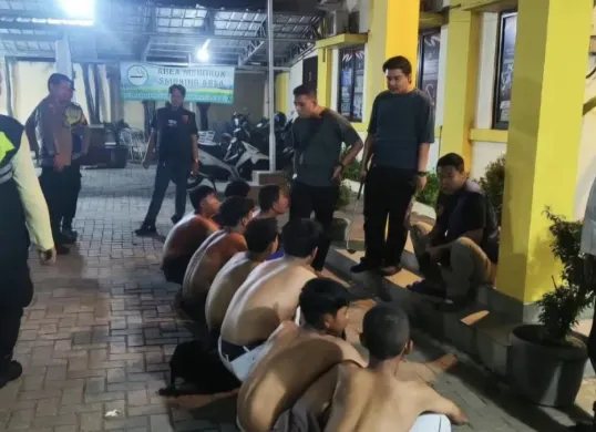 Pelaku tawuran saat diamankan di Polsek Panongan, Kabupaten Tangerang. (Sumber: Istimewa)